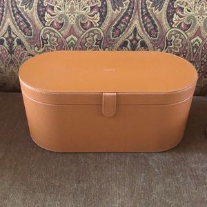 Dyson Airwrap Dryer Case….like new!